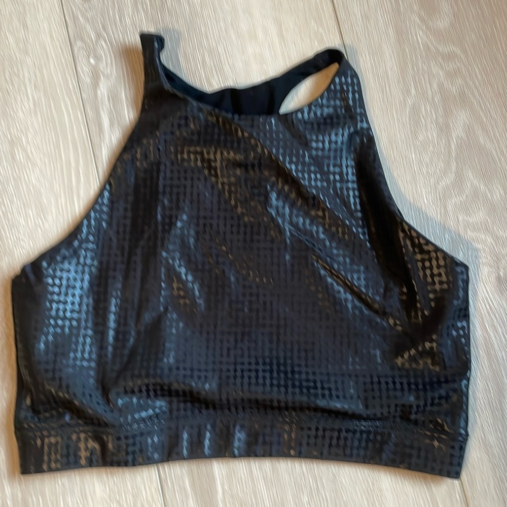 Peloton high neck foil sports bra